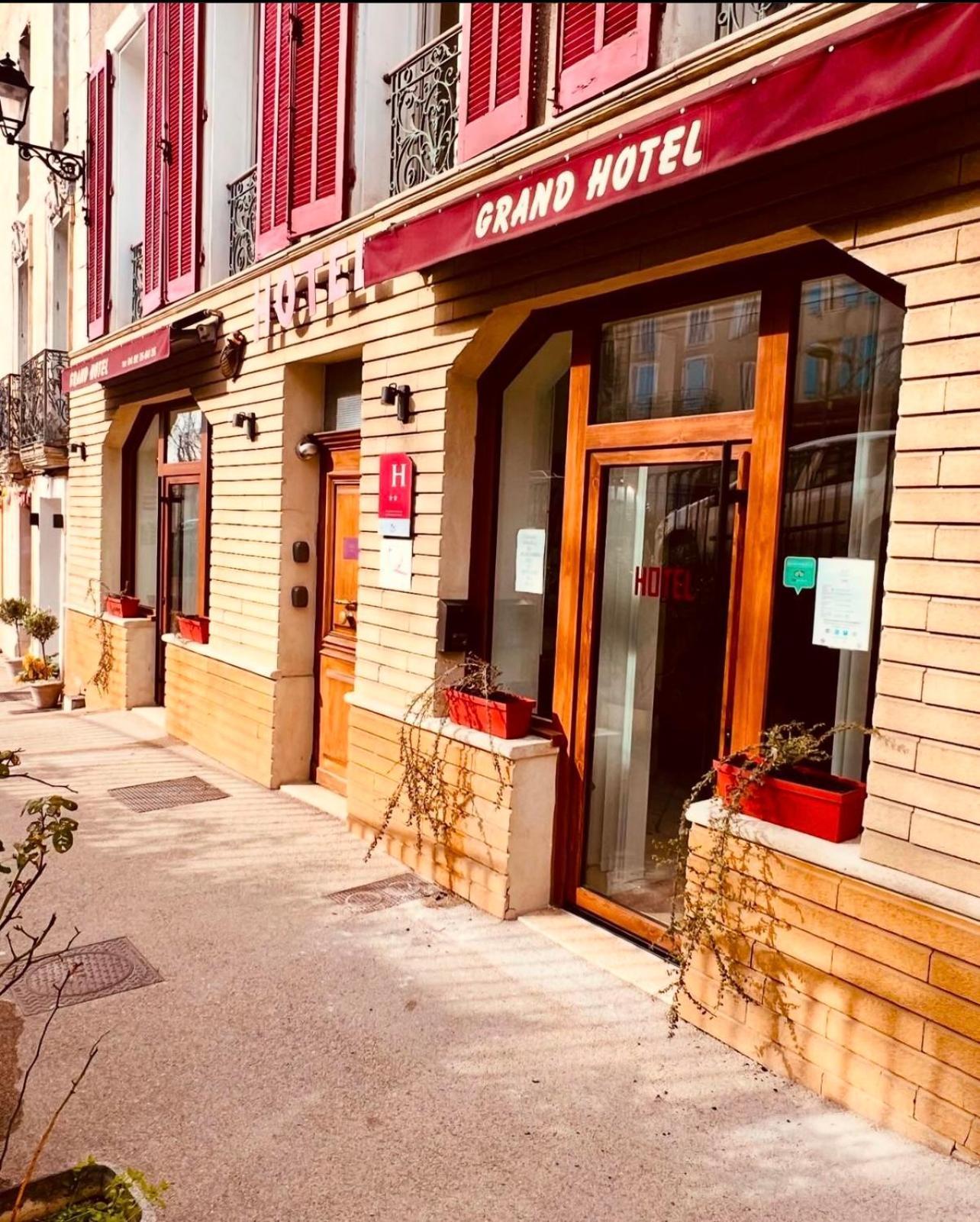 Le Grand Hotel Forcalquier Exterior photo