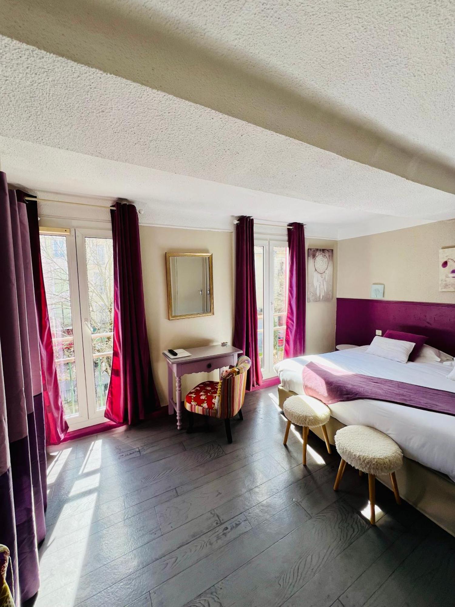 Le Grand Hotel Forcalquier Exterior photo