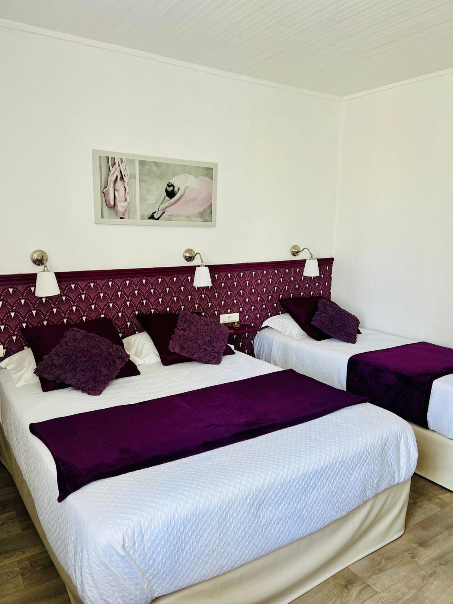 Le Grand Hotel Forcalquier Exterior photo